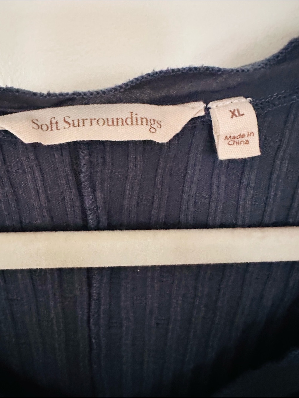 Soft Surroundings “Barbara” Navy Blue V-Neck Ribbed Tunic Top - XL - Picture 6 of 7
